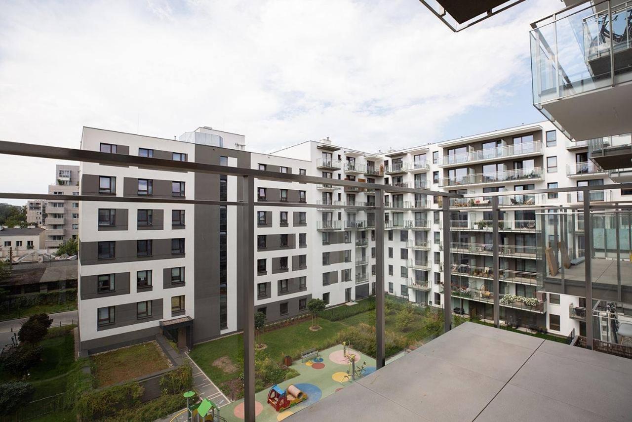 Easy & Comfortable, With Balcony, Very Close To The Center 바르샤바 외부 사진