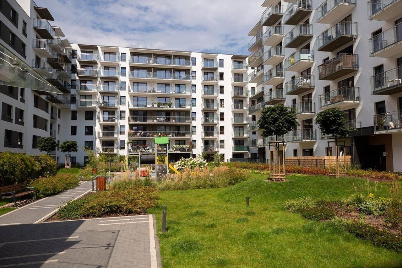 Easy & Comfortable, With Balcony, Very Close To The Center 바르샤바 외부 사진